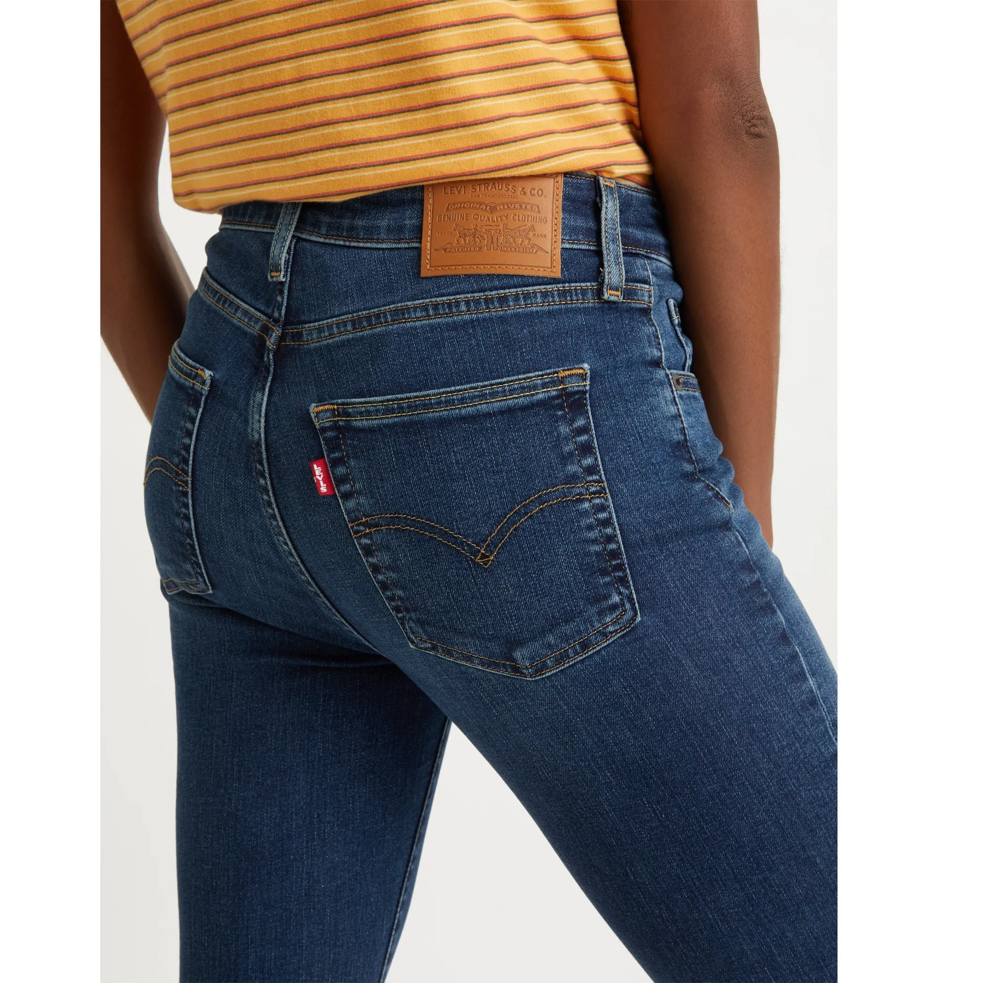 Levi’s® Women's 725 High-Rise Bootcut Jeans